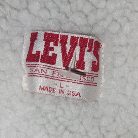 Vintage Levi's Sherpa Lined Denim Jacket - Picture 4 of 6